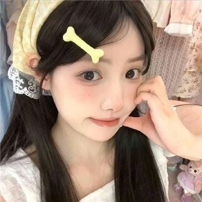 黑夜中的玻璃人偶